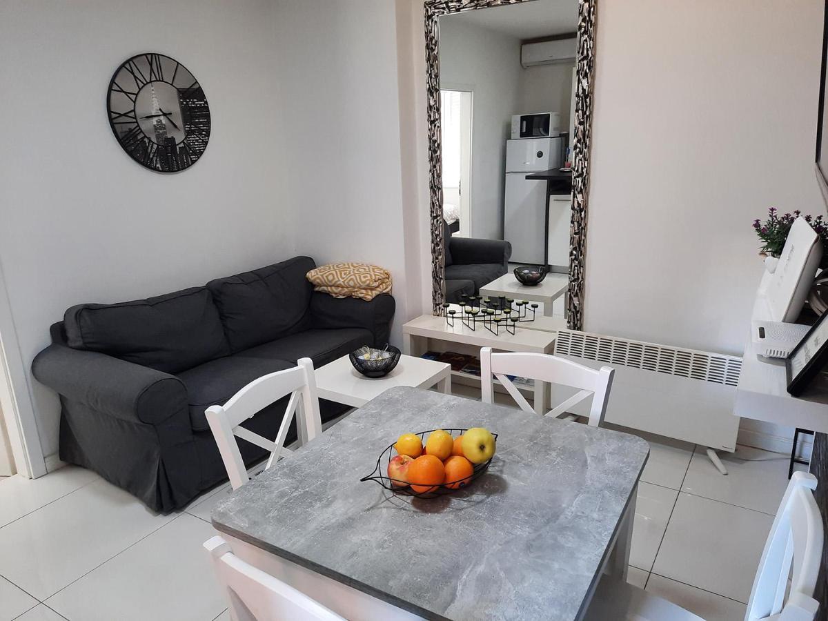 Apartment Creative App 1 *